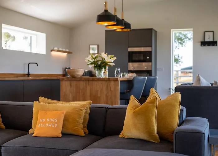1 Bed In Little Broughton 86813 בית נופש *