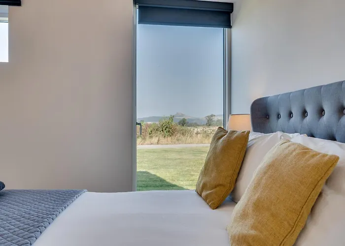 1 Bed In Little Broughton 86813
